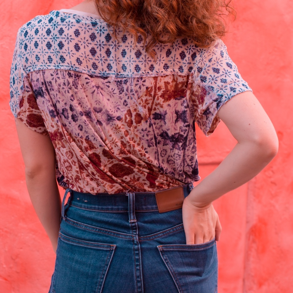 Fun patterned top - Picture 2 of 3